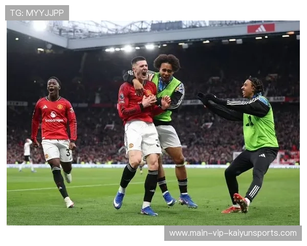 曼联2-2热刺，胖德绝平，连续多场上半场好球下半场被压着打，曼联队热刺