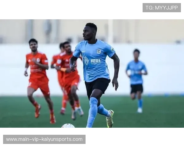 斯坦丘正式亮相大连梭鱼湾,定位球助攻队友完成热身赛首球 斯坦丘正式亮相大连梭鱼湾,定位球助攻队友完成热身赛首球